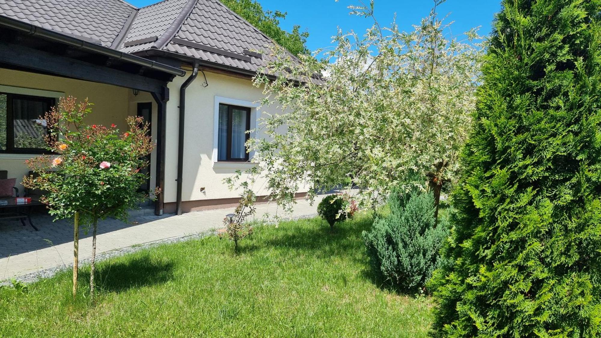 Salt Orchid Apartments Turda Exterior foto