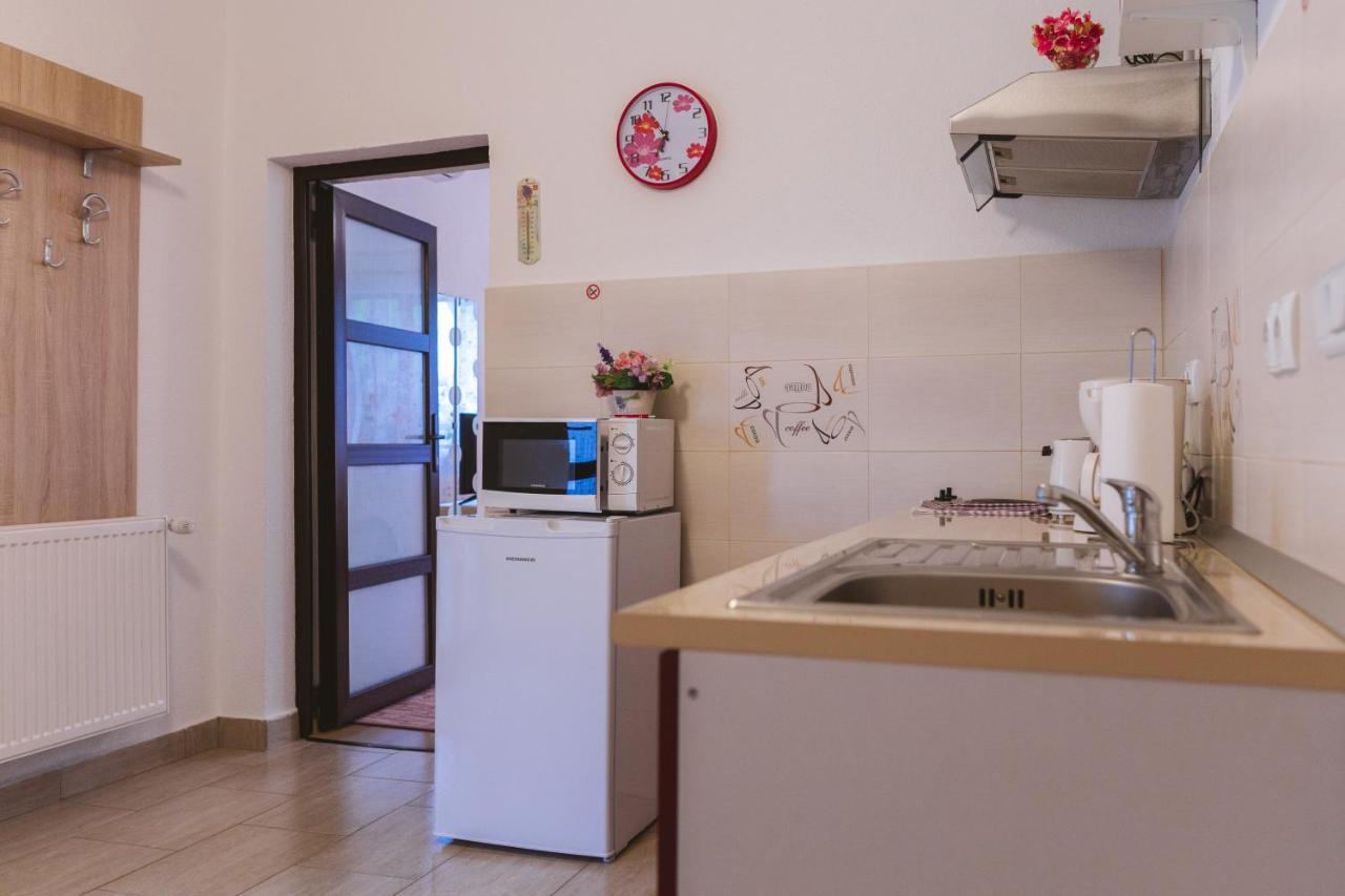 Salt Orchid Apartments Turda Exterior foto